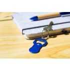 Biropi üvegnyitós kulcstartó